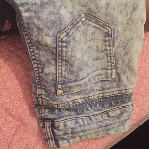 Jeans! - Picture 2 of 4